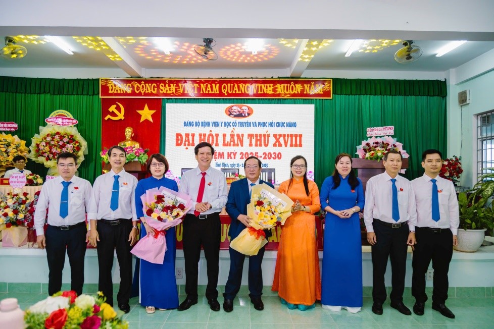 ĐẠI HỘI ĐẢNG BỘ BỆNH VIỆN Y HỌC CỔ TRUYỀN VÀ PHỤC HỒI CHỨC NĂNG BÌNH ĐỊNH LẦN THỨ XVIII, NHIỆM KỲ 2025–2030